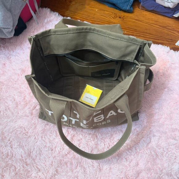 Marc Jacobs Tote Bag - Picture 4 of 4